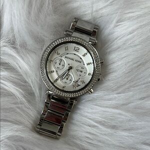 Michael Kors Silver Chronograph Watch with Metal Link Bracelet